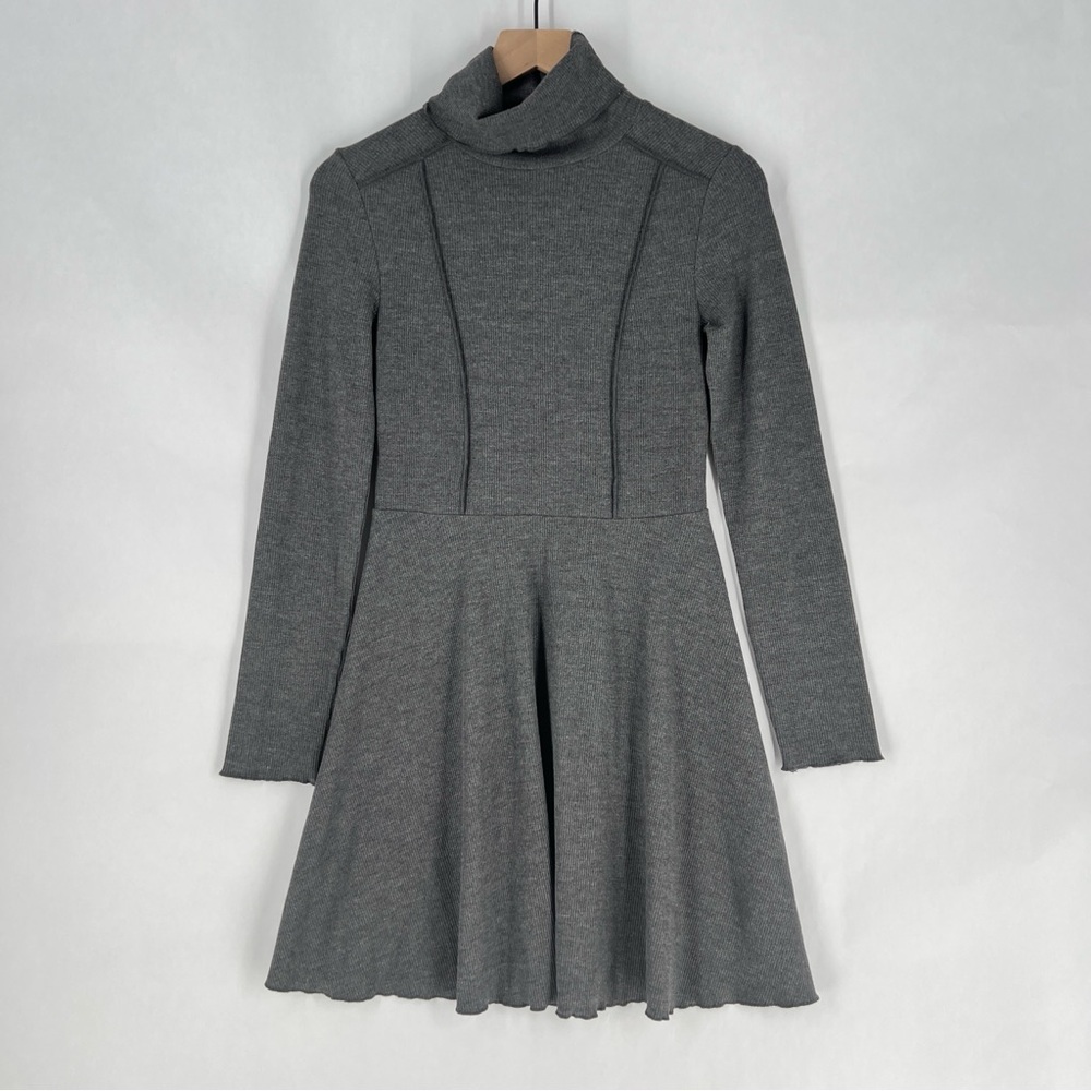 Dex Logan Dress Gray Long Sleeve Stretch Ribbed Knit Turtleneck‎ Fit & Flare M